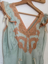Load image into Gallery viewer, 1930s silk gown