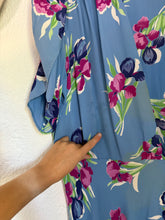Load image into Gallery viewer, Vintage 1930s 40s floral wrap dress