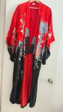 Load image into Gallery viewer, Vintage silk floral kimono