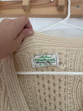 Load image into Gallery viewer, Vintage wool cardigan