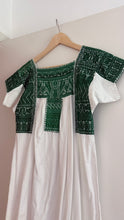 Load image into Gallery viewer, Vintage Oaxacan Mexican dress
