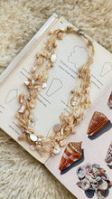 Load image into Gallery viewer, Vintage beaded hand tied necklace