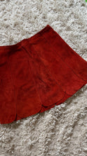 Load image into Gallery viewer, Vintage 70s suede skirt