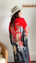 Load image into Gallery viewer, Vintage silk floral kimono