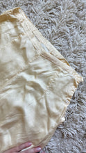 Load image into Gallery viewer, 1930s buttercream silk pants