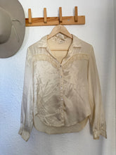 Load image into Gallery viewer, Vintage satin fringe top