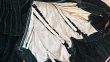 Load image into Gallery viewer, 1930s emerald green silk gown
