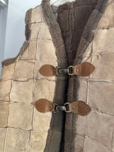 Load image into Gallery viewer, Vintage leather sherpa patchwork vest