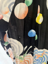 Load image into Gallery viewer, Vintage kimono