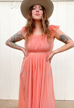Load image into Gallery viewer, Vintage flutter sleeve dress