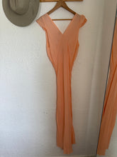 Load image into Gallery viewer, Vintage 1930s pink gown