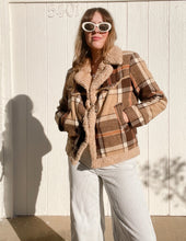 Load image into Gallery viewer, Vintage 70s plaid jacket