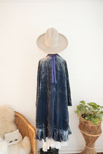 Load image into Gallery viewer, 1920s velvet jacket