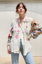 Load image into Gallery viewer, Vintage quilted button up