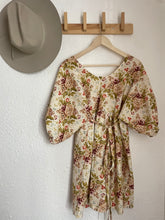 Load image into Gallery viewer, Signature Collection-The baby doll dress / floral