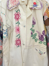 Load image into Gallery viewer, Vintage quilted button up