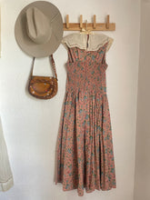 Load image into Gallery viewer, Vintage collared dress