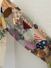 Load image into Gallery viewer, Vintage quilted button up