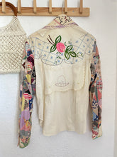 Load image into Gallery viewer, Vintage quilted button up