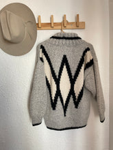 Load image into Gallery viewer, Vintage cardigan