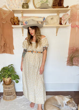Load image into Gallery viewer, Vintage yellow floral dress