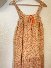Load image into Gallery viewer, Vintage floral maxi dress