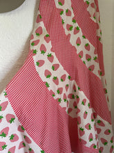 Load image into Gallery viewer, Vintage strawberry skirt