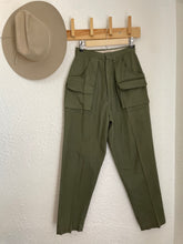 Load image into Gallery viewer, Vintage green trouser