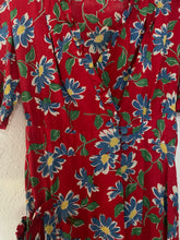 Load image into Gallery viewer, Vintage 1940s wrap dress