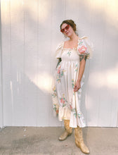 Load image into Gallery viewer, Signature Collection-Vintage large floral print dress