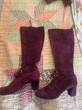 Load image into Gallery viewer, Vintage suede gogo boots