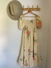 Load image into Gallery viewer, Signature Collection-Vintage large floral print dress
