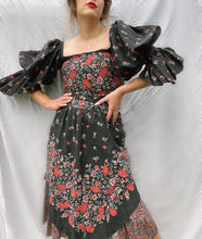 Load image into Gallery viewer, Vintage floral 2 piece set
