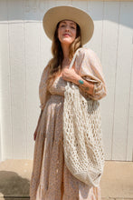 Load image into Gallery viewer, Vintage crochet market bag