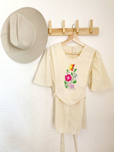 Load image into Gallery viewer, Vintage floral tunic tie top