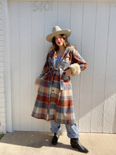Load image into Gallery viewer, Vintage plaid coat