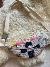 Load image into Gallery viewer, Signature Collection-Fanny pack/crossbody bag