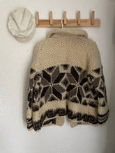 Load image into Gallery viewer, Vintage knit cardigan