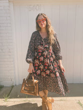 Load image into Gallery viewer, Vintage 70s floral dress