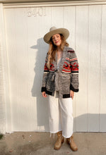 Load image into Gallery viewer, Vintage cardigan