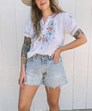 Load image into Gallery viewer, Vintage floral peasant top