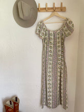 Load image into Gallery viewer, Vintage floral puff sleeve dress