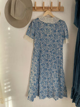 Load image into Gallery viewer, Vintage 30s/40s floral dress