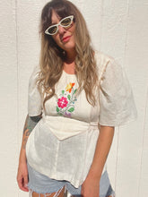 Load image into Gallery viewer, Vintage floral tunic tie top
