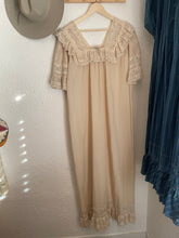 Load image into Gallery viewer, Vintage cotton lace dress