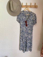 Load image into Gallery viewer, Vintage 30s blue floral dress