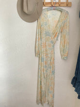 Load image into Gallery viewer, Vintage floral wrap dress