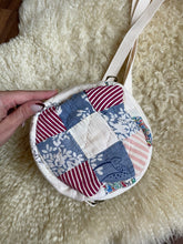 Load image into Gallery viewer, Signature Collection-Circle bag