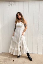 Load image into Gallery viewer, Vintage 70s white maxi
