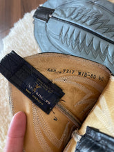 Load image into Gallery viewer, Vintage cowboy boots